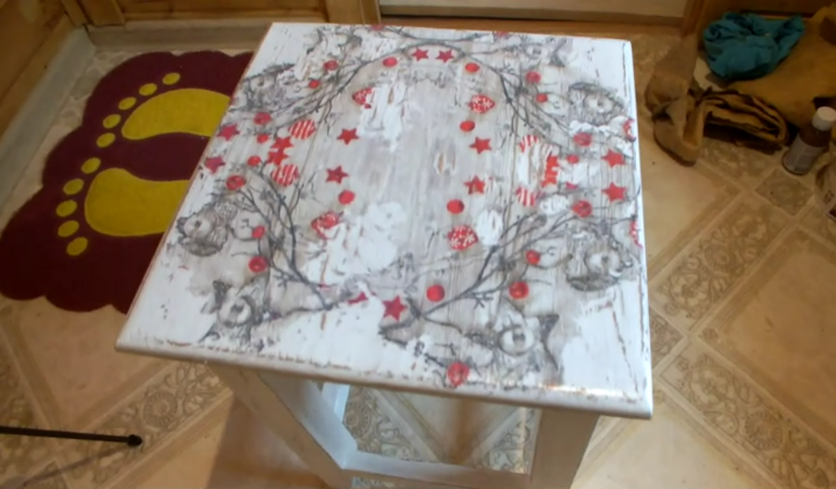 Готовая табуретка