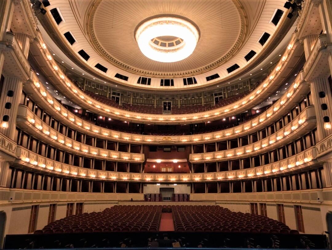 италия оперный театр 17 века. театр монте карло. оперный театр монте-карло в монако. северная ирландия оперный театр. бургтеатр в вене 18 век.