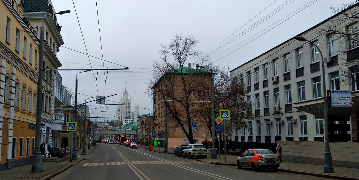 Колледж на Николоямской