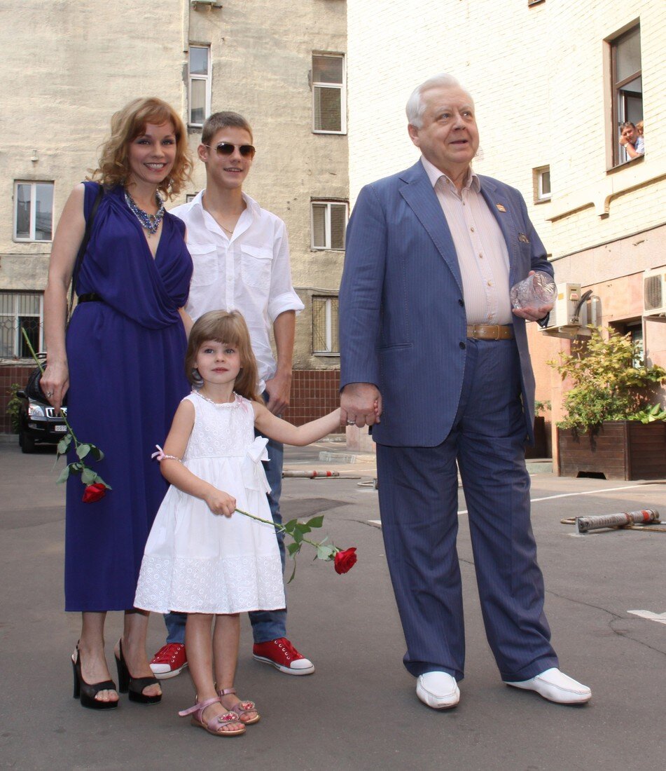 Дети табакова сейчас. Дети Олега Табакова и Марины Зудиной.