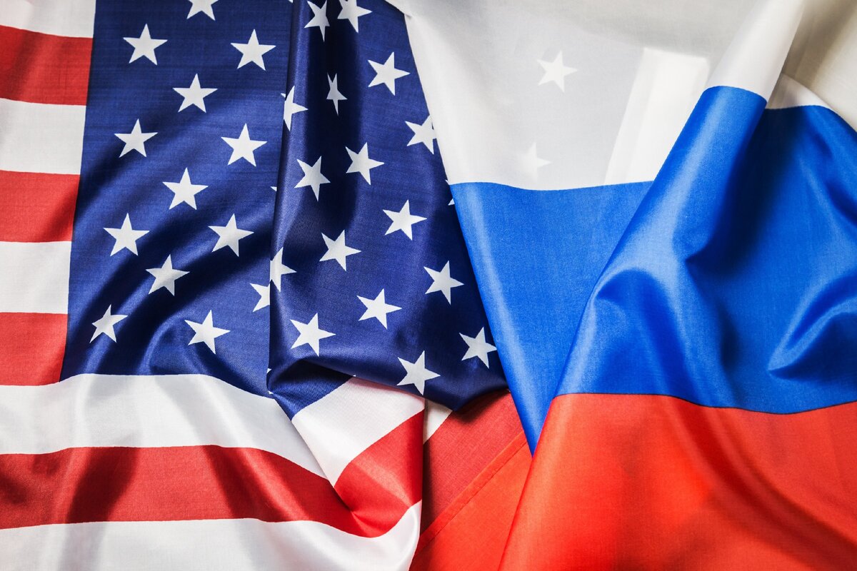 Рос в америке. Россия и США. Флажки США И России. Россия и США отношения. Флаг России и США.