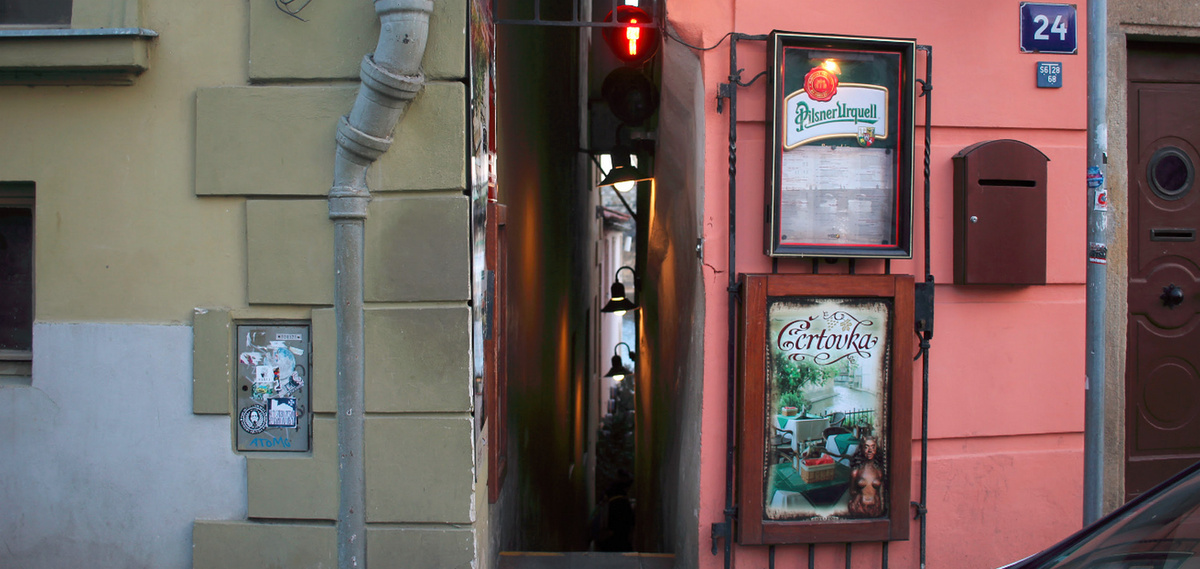 Винарна Чертовка (Vinárna Čertovka) в Праге, Чехия