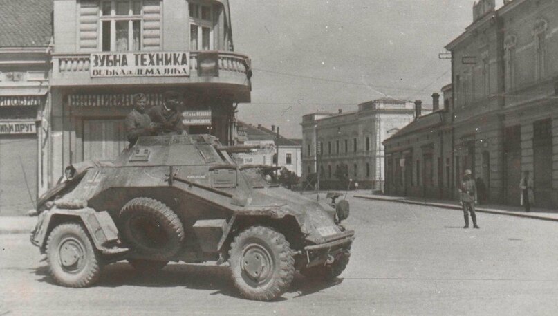 Легкий разведывательный бронеавтомобиль Sd.Kfz.222 чаще всего ассоциируется с разведкой танковой дивизии первой половины войны