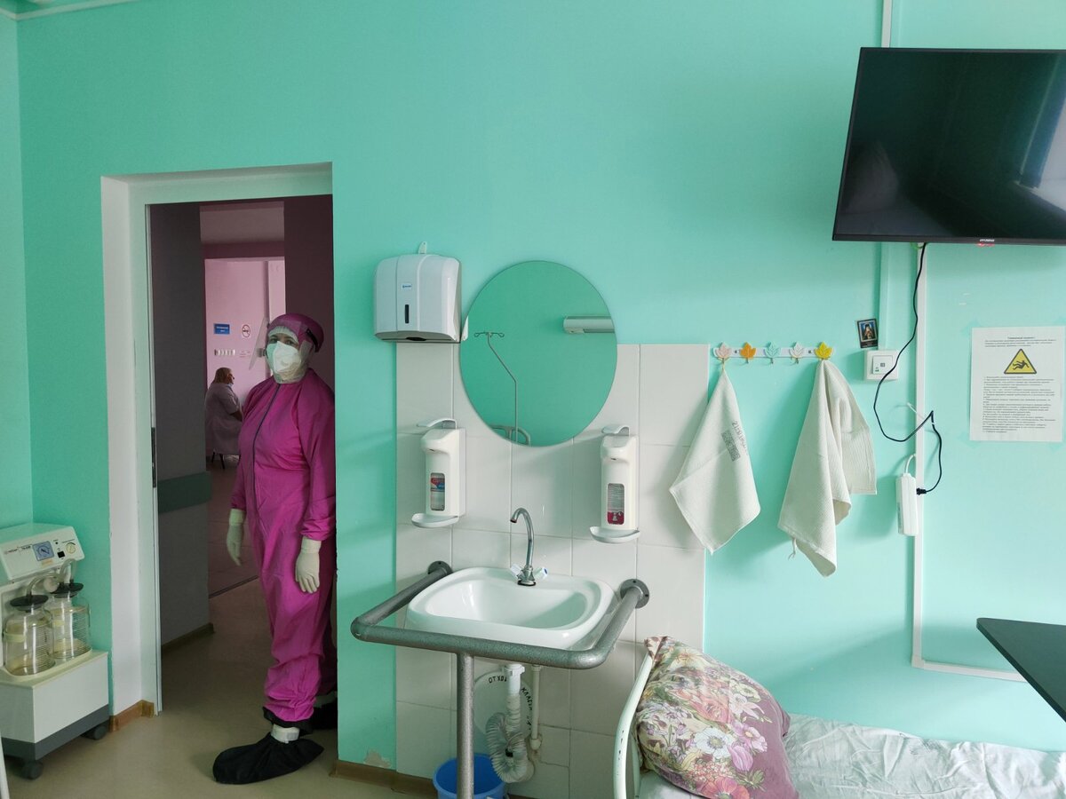 Это не люкс, в госпитале все палаты такие.