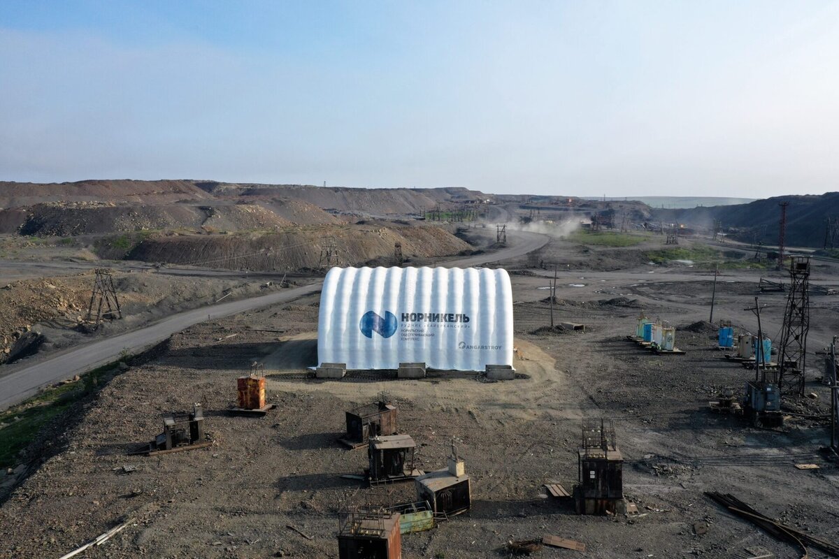 Пневмоангар установлен на грунт