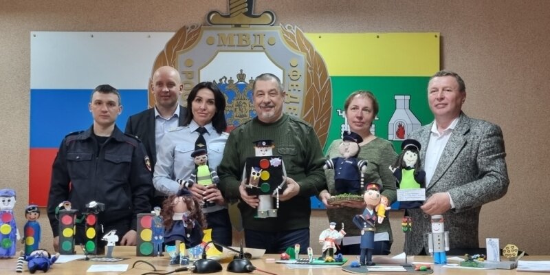 Лучшего полицейского из текстиля, глины и дерева выберут в конкурсе МВД Иркутской области