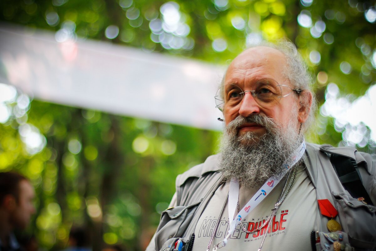 В многочисленных пророчествах о нашей стране говорится о том, что в скором будущем будет образован некий союз дружественных стран под крылом России.-4