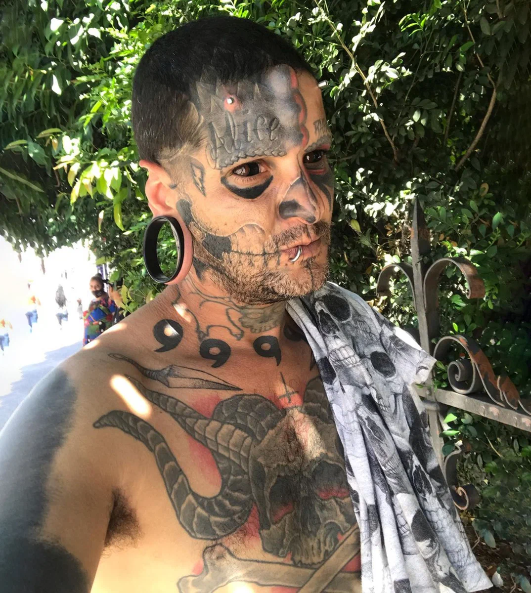 Из личных социальных сетей