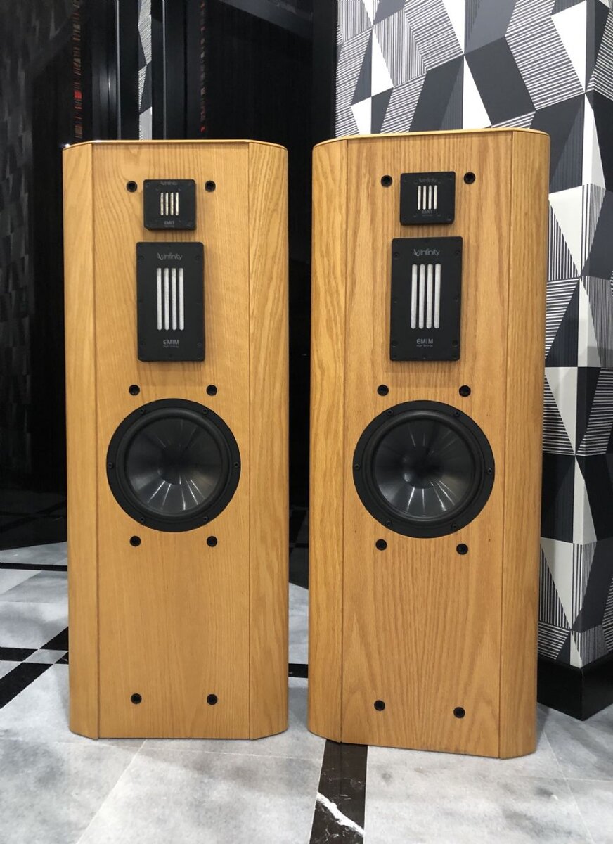 Infinity Renaissance 80