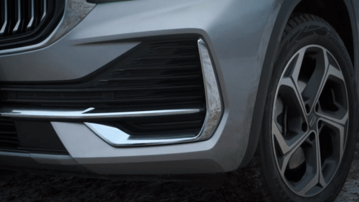 Geely Monjaro был сертифицирован в России в феврале, а месяц спустя пресс-служба китайской марки поделилась роликом с зимними тестами 4,8-метрового кроссовера. Но, потом что-то пошло не так и официальные продажи отодвинулись