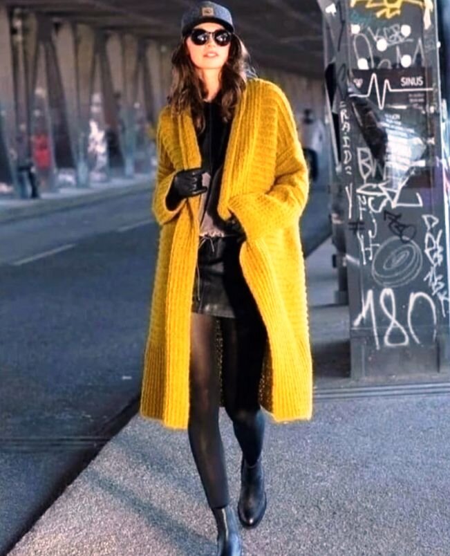 Горчично-желтое пальто из альпака, шерсти и полиамида