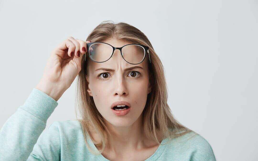 Как МФО может самостоятельно списать деньги с карты должника?