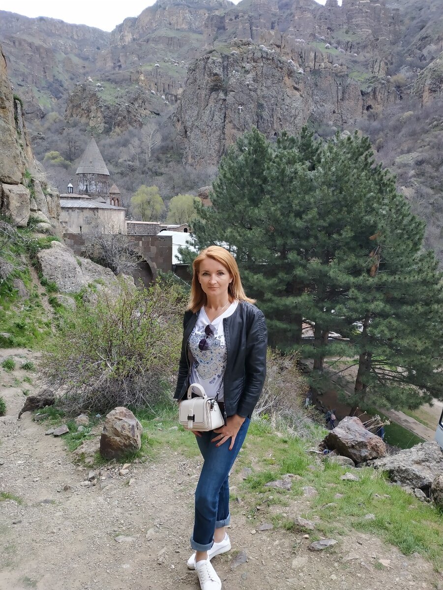 Где-то в Армении. Найдёте крест на скале?)