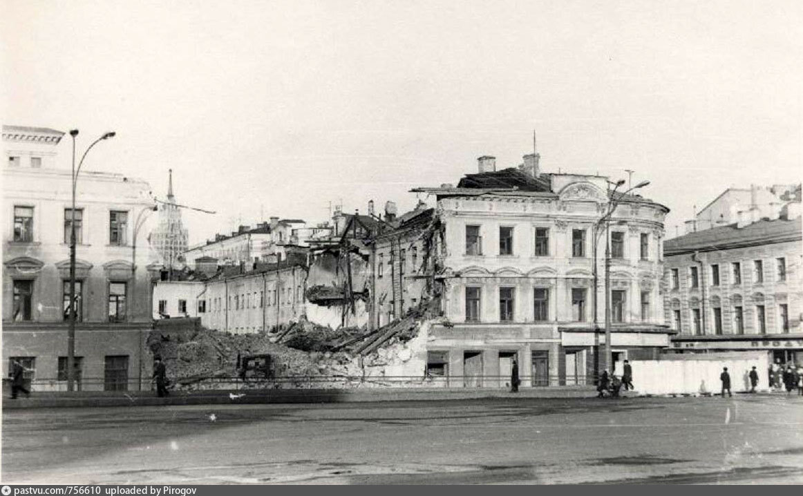 Тургеневская площадь старые