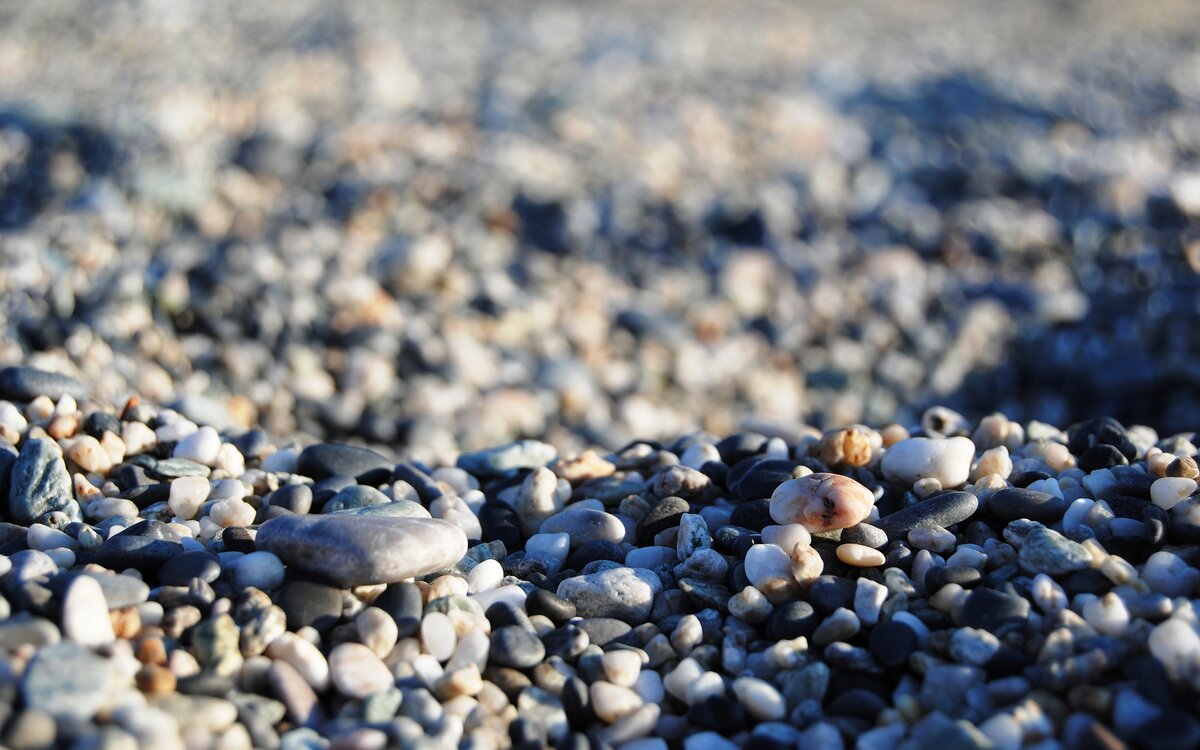 Яшмовый пляж на мысе  Фиолент.