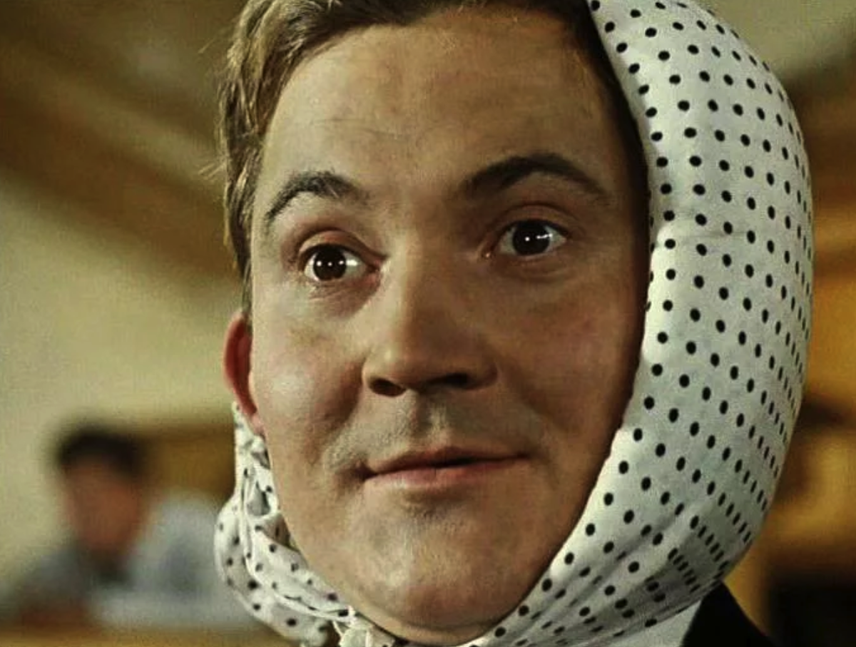 Кадр из фильма "Операция "Ы"