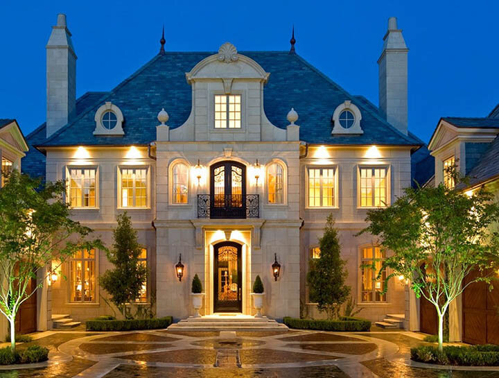 3 фото домов в стиле "Барокко" (фотографии из открытого доступа интернет ресурсов)