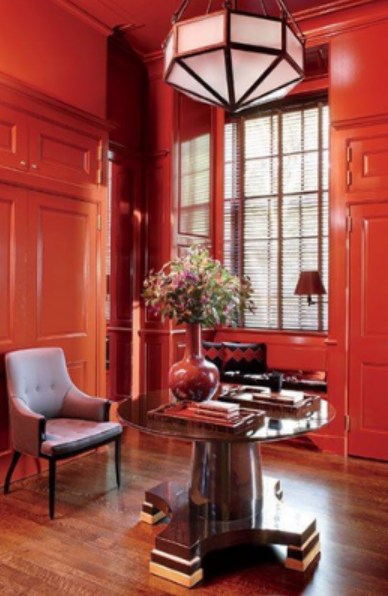 Пряный красный перец чили добавляет драму и волнение, поскольку он стимулирует чувства.