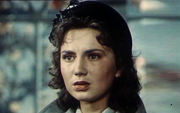 Елена Добронравова