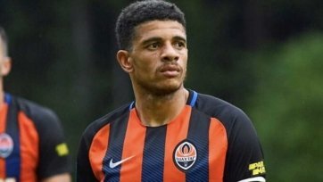 Фото: shakhtar.comНапомним, ранее Тайсонпублично просил клубное руководство отпустить его. Игрока готовы были купить «Рома» и «Милан».
