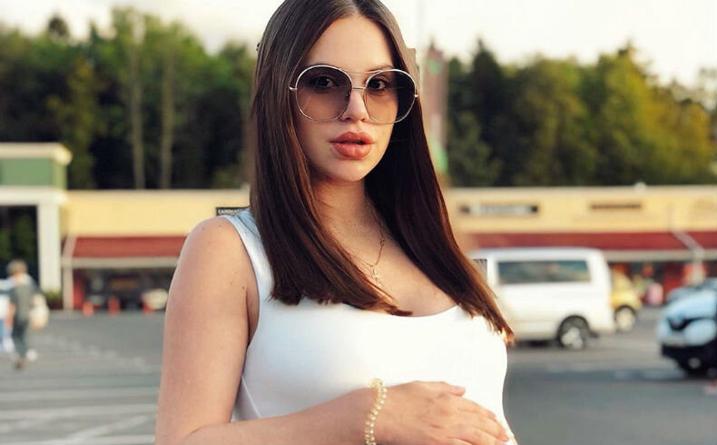 Саша Артёмова
Фото: "Инстаграм"