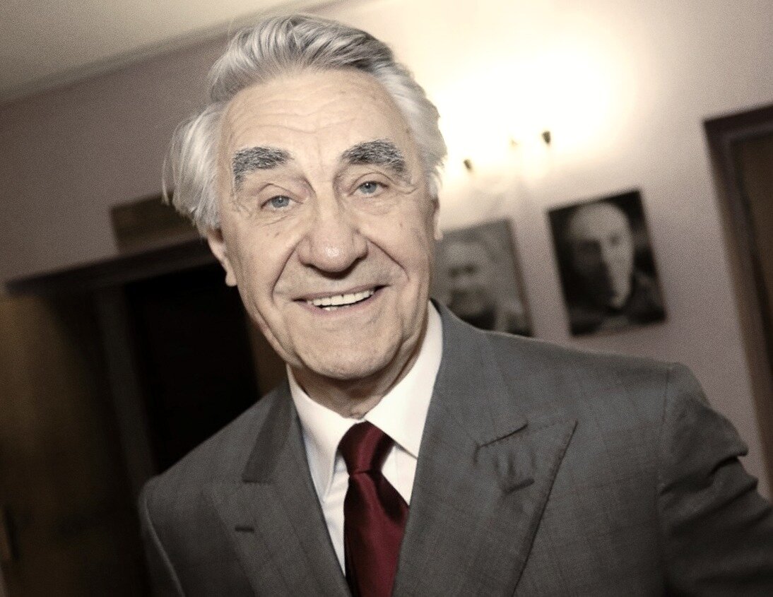 Сваты Ковалев Будько сериал кино сцена телевизор тв шоу 