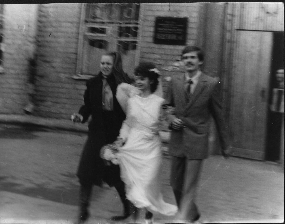 Фото в движении, но оно мне очень нравится. Все так молодо и стремительно, до сих пор дух захватывает.