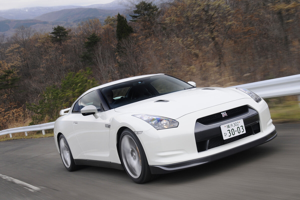 Новый Nissan GTR 2007 года