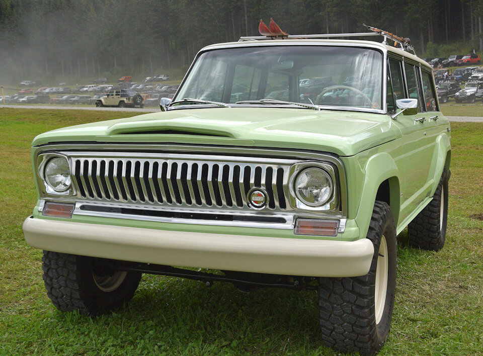 Jeep Cherokee Wagoneer