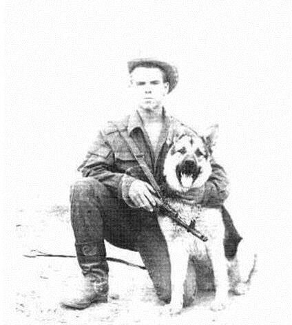 А.Матвеев в Афганистане. Фото из сайта pv-afghan