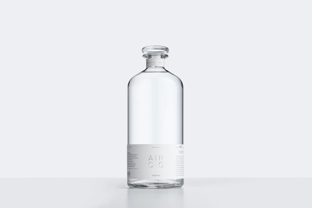 Надо отдать должное дизайнерам работающим на внешним обликом продукции Air.