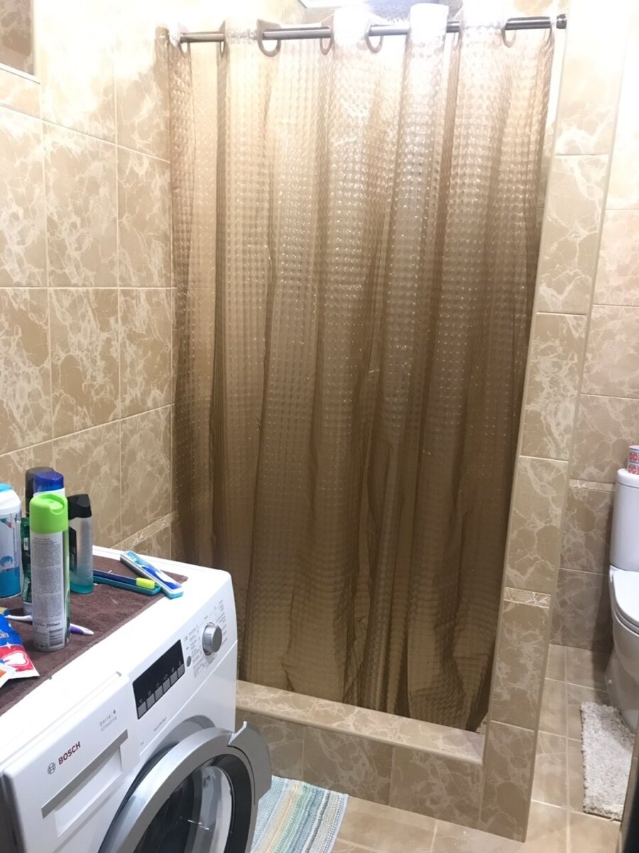 Мужчина сам полностью переделал формат Ванной в квартире. Фото До/После.