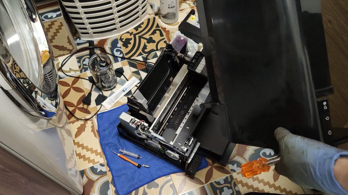 снимаем крышку принтера