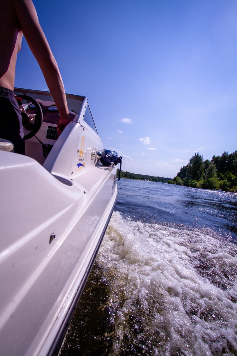 Стартовали из яхт-клуба Ореховая бухта в сторону Аксаково!