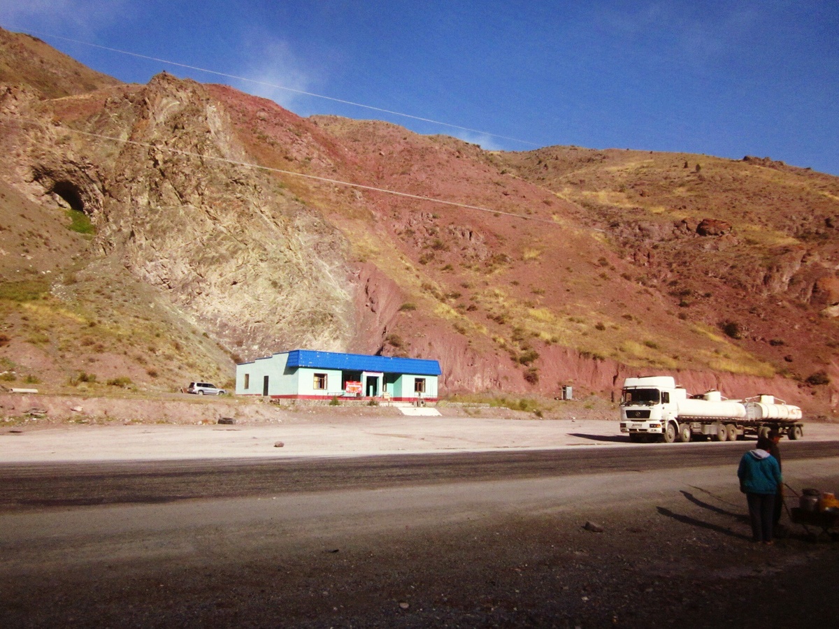 Кафе где провели ночь