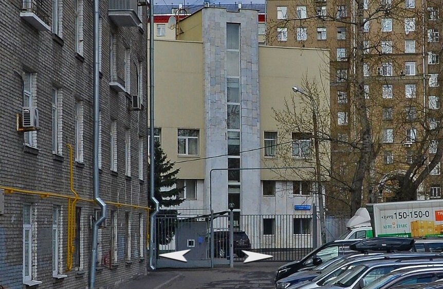 Здание по 1-му Кожуховскому проезду д. 13, в котором зарегистрирована Канцелярия Е.И.В. (ее ЮРИДИЧЕСКИЙ адрес)