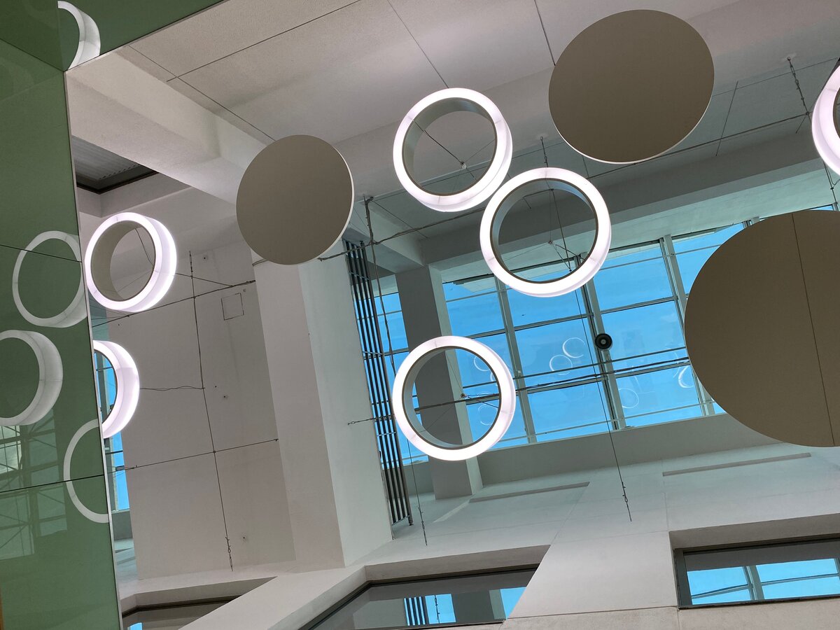 Ездили утром в Сбер в центре