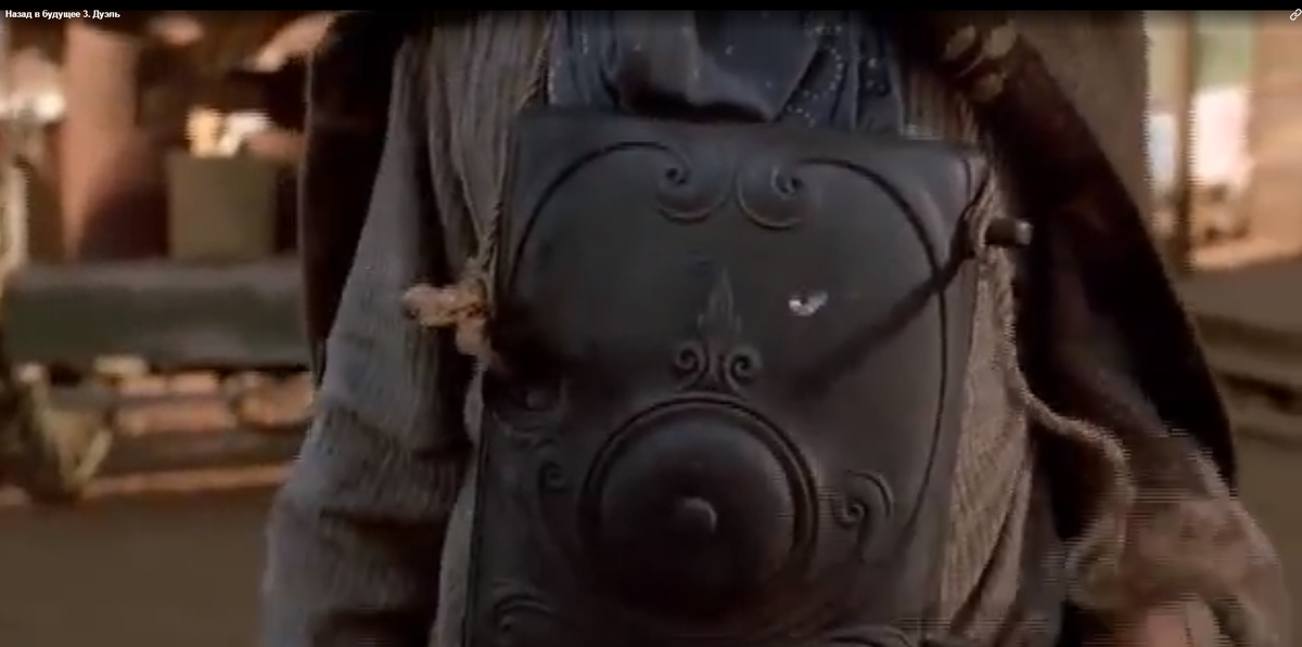 Но оказывается он жив - под панчо была металлическая плита