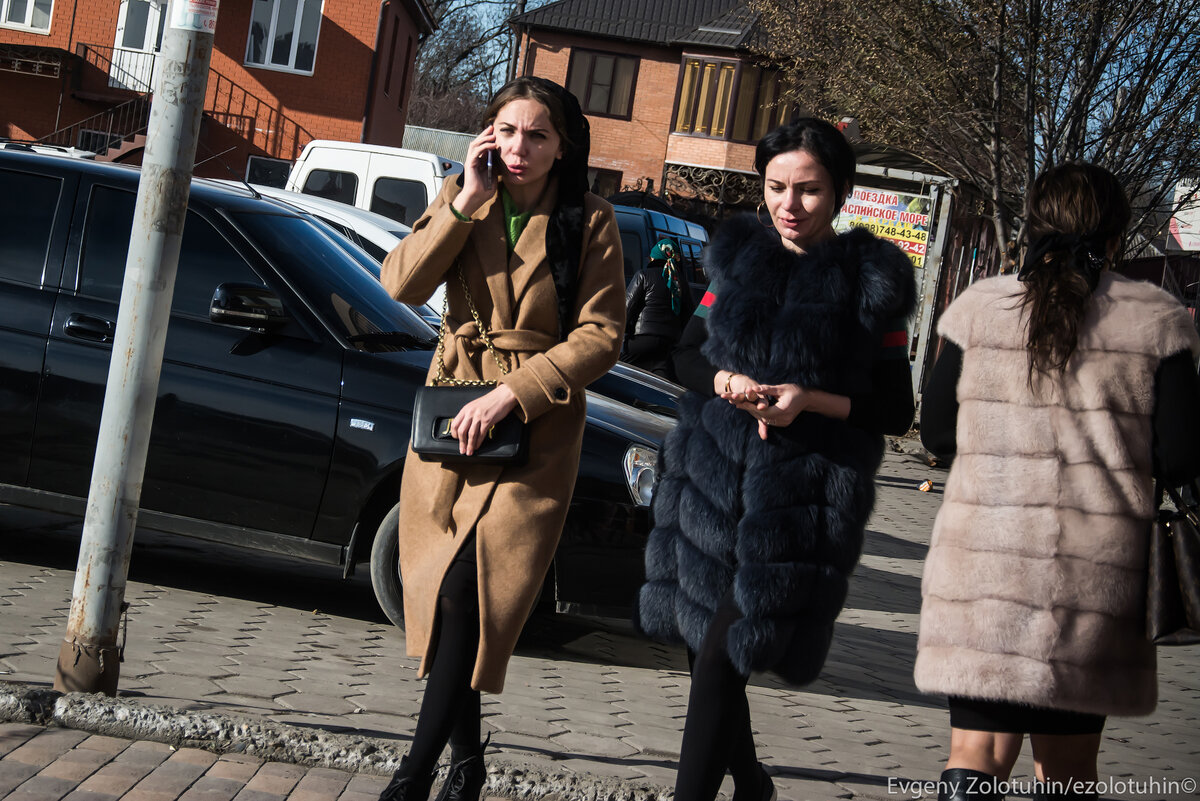 Как выглядят женщины в Ингушетии. Сделал фотографии на улицах ...