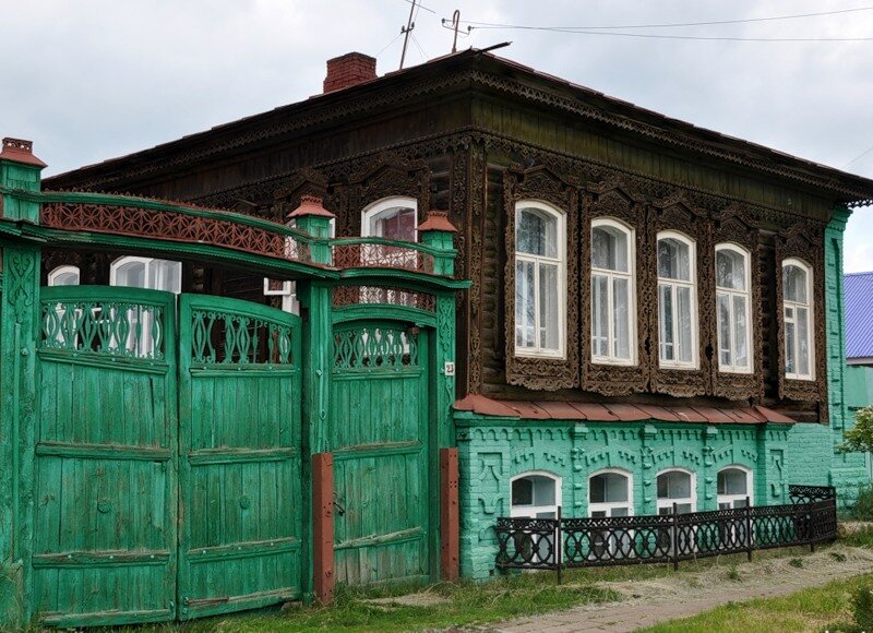 Авито троицк челяб обл. Город Верхнеуральск Челябинская область. Дом купца г а Устинова Верхнеуральск. Верхнеуральск архитектура. Дом Генерала Старикова в Верхнеуральске.