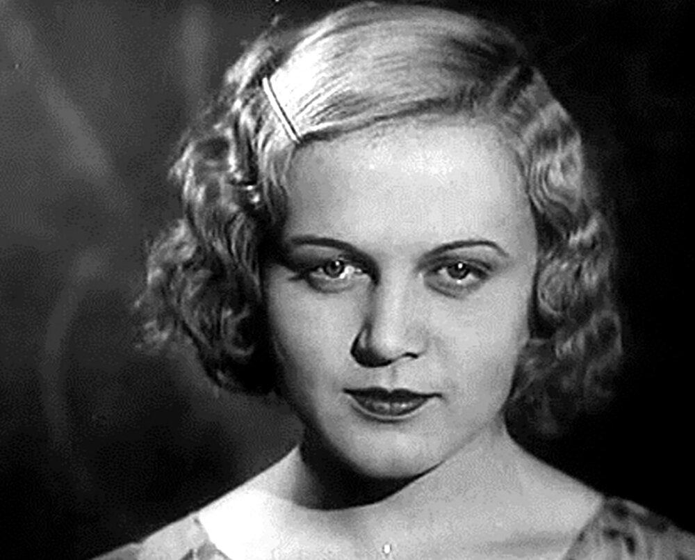 Кадр из фильма "Горячие денёчки"