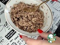     Рыбные консервы так же измельчить, убрать крупные косточки
