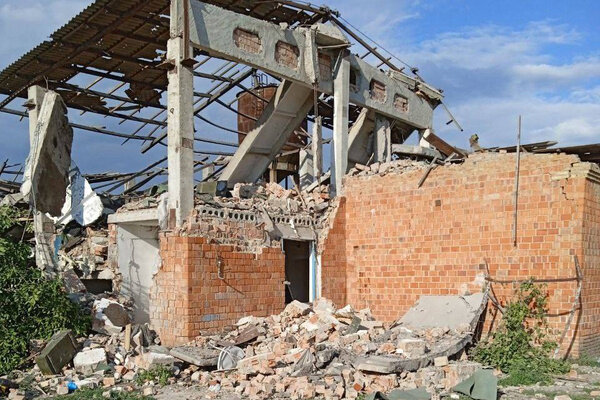 Последствия обстрела ВСУ. Фото © Telegram / Балицкий Евгений