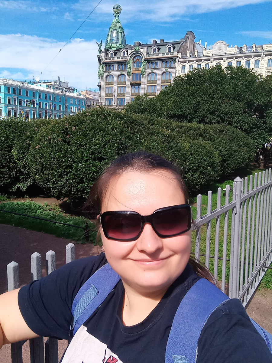 Автор канала радуется за вас и благодарит за добрые слова :) Ну, и немножко отдыхает в Петербурге, да :)