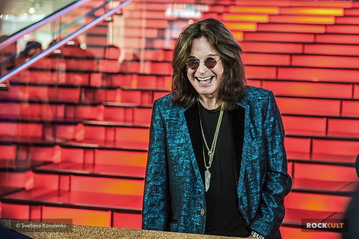 Оззи Осборн во время подписания именной звезды для Аллеи Славы VEGAS Крокус Сити, Москва, 2018 год