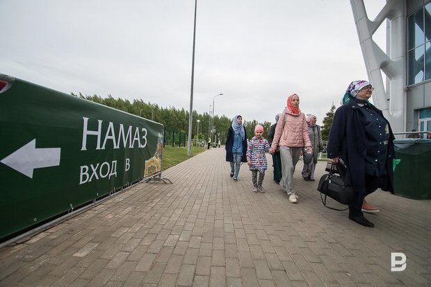 В отличие от прошлого года, вечер разговения будет снова общим — без деления на мужской и женский дни. Фото Максима Платонова