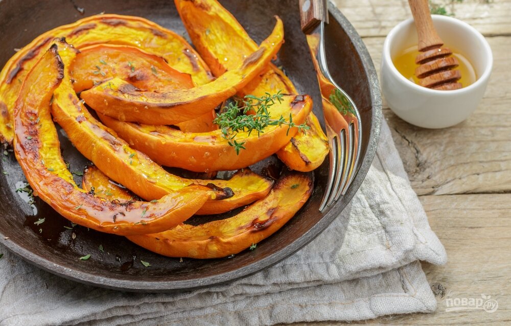 Запеченные в духовке кусочки тыквы