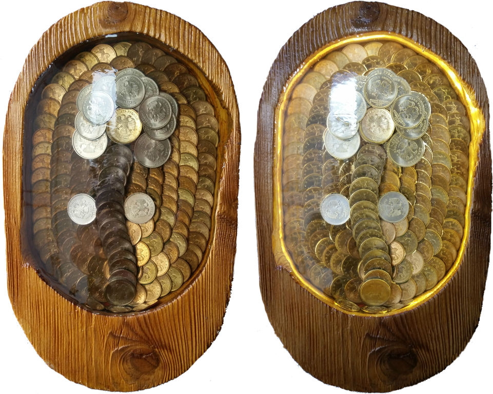 "Монетное дерево" в деревянной рамке с подсветкой