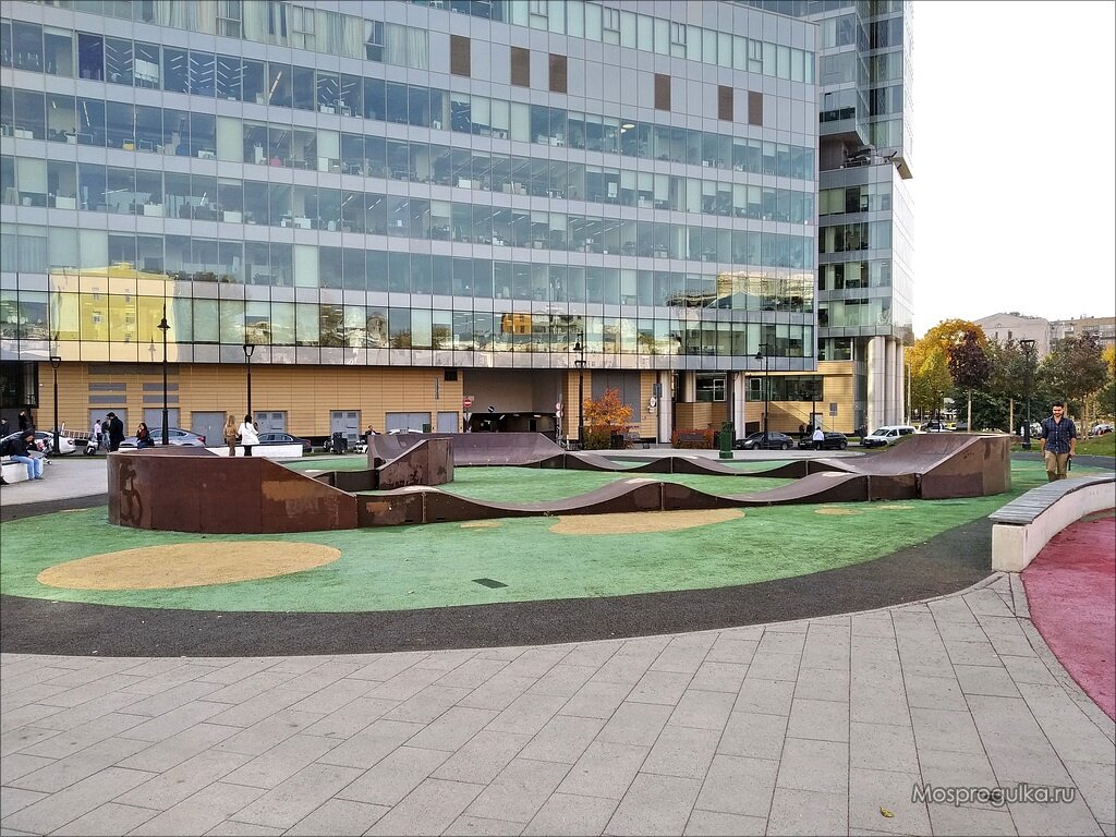 Памп-трек в сквере. Фото: mosprogulka.ru