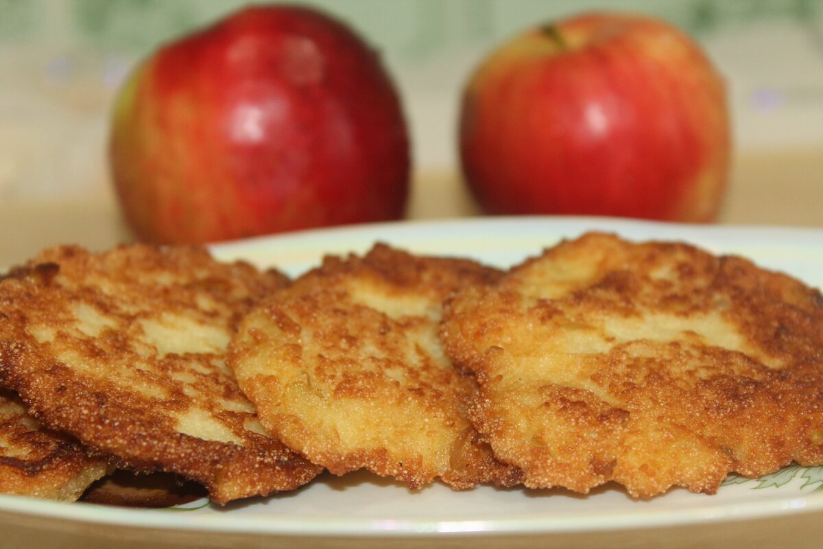 Рецепты из яблок на сковороде оладьи быстро и вкусно с фото